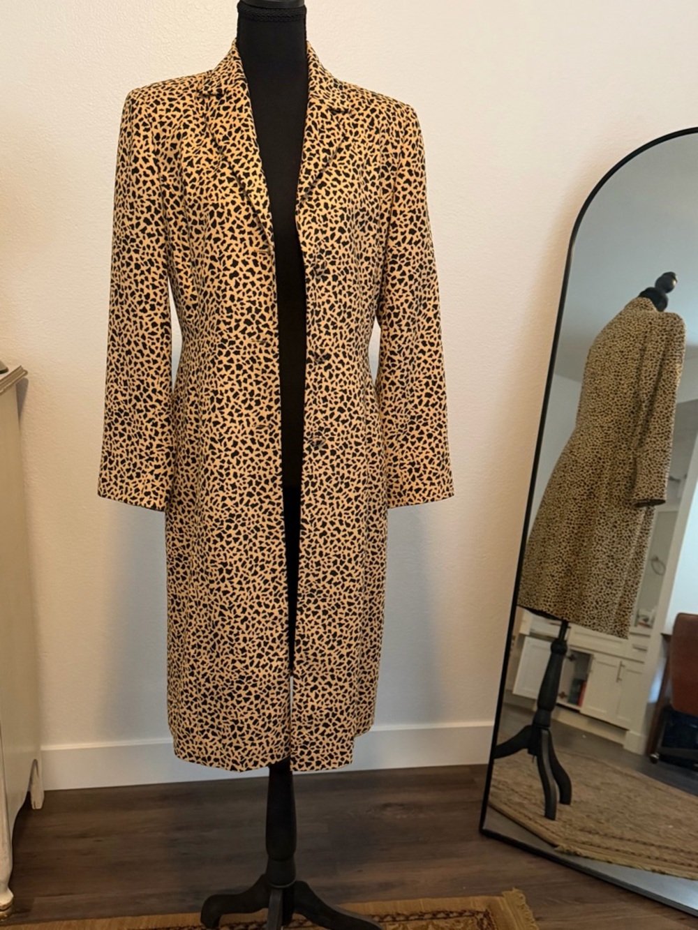 Donna Morgan Leopard Print Coat / Jacket – Size 6